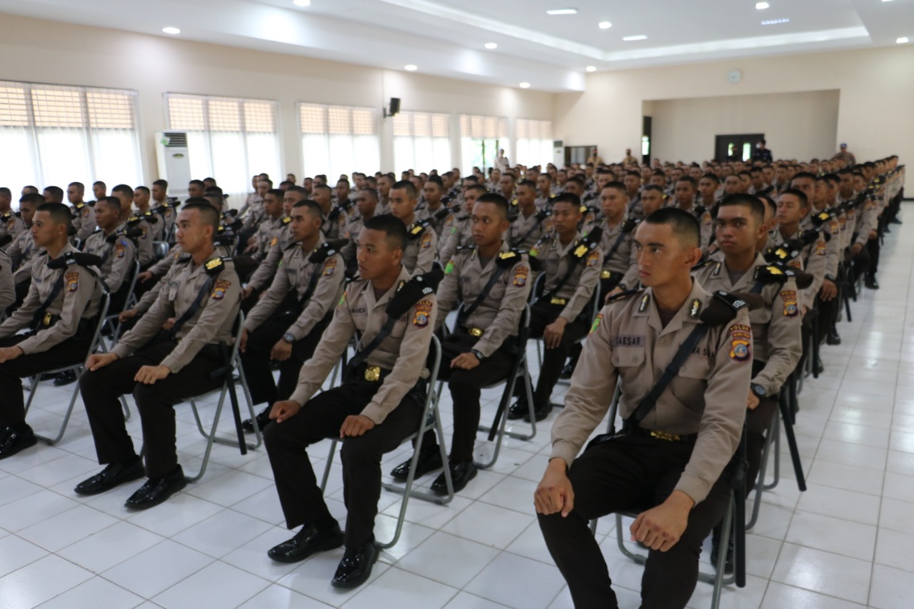 213 Siswa Diktuba Polri mendapatkan pembekalan dari Kapolda Sulteng