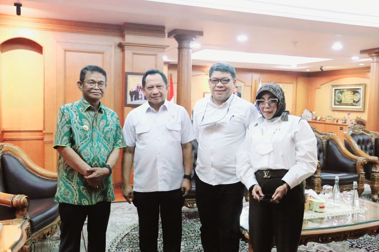 Gubernur Sulawesi Tengah H. Rusdy Mastura , Melakukan Pertemuan Bersama Menteri Dalam Negeri Prof. Dr. Tito Karnavian