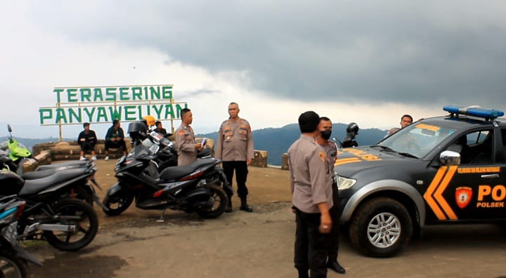 Jelang Libur Nataru, Unit Kamsel Sat Lantas Polres Majalengka Cek Jalur Alternatif Menuju Lokasi Wisata