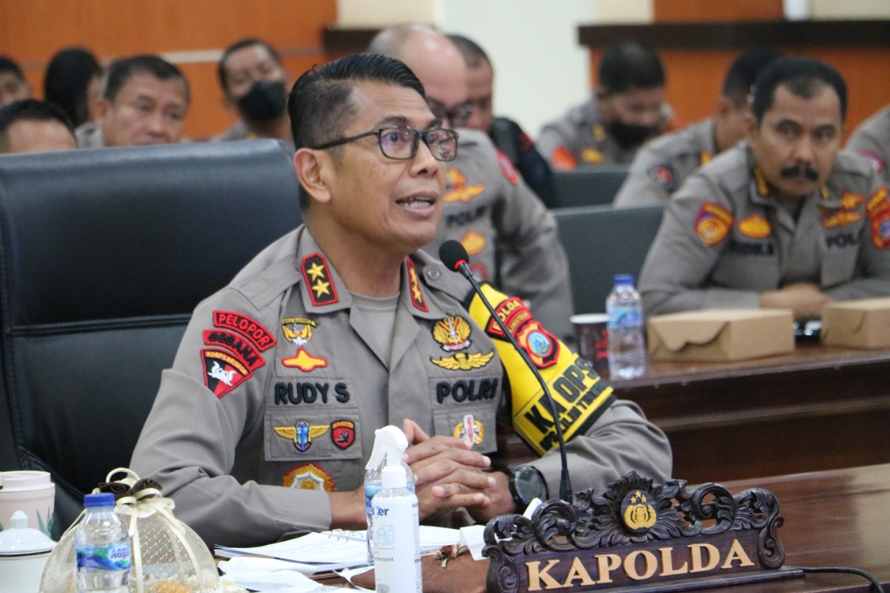 Pimpinan Anev GK, Kapolda Sulteng : Malam Pergantian Tahun, Sulteng Relatif Kondusif