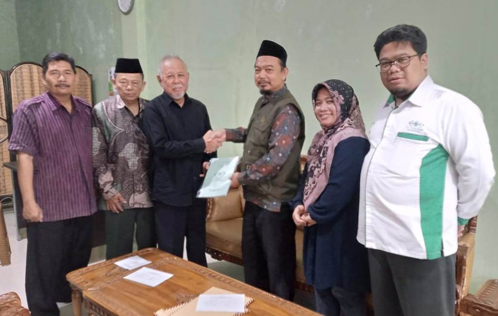 Bertepatan dengan HUT TNI ke 78, JPZIS BERES Serahkan LPJ Kepada PC LAZISNU Banyumas, Camat dan Lurah Se Kecamatan Purwokerto Barat