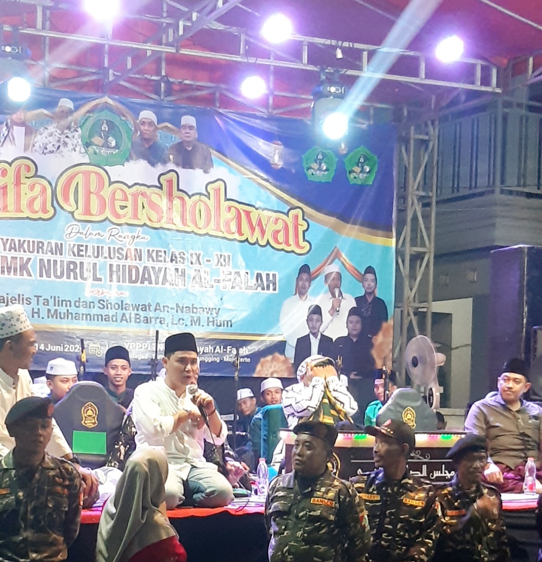 Gus Barra Hadiri Acara Tasyakuran Kelulusan Santri PP Nurul Hidayah Al Falah